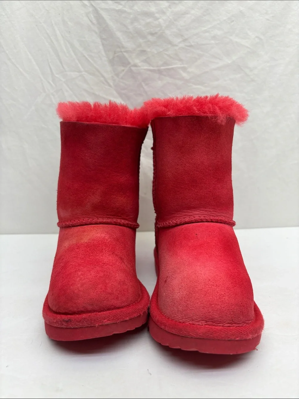 UGG Kids Bow-Back Suede Boots in Hot Pink, SZ 10 for toddler girl, box 72
